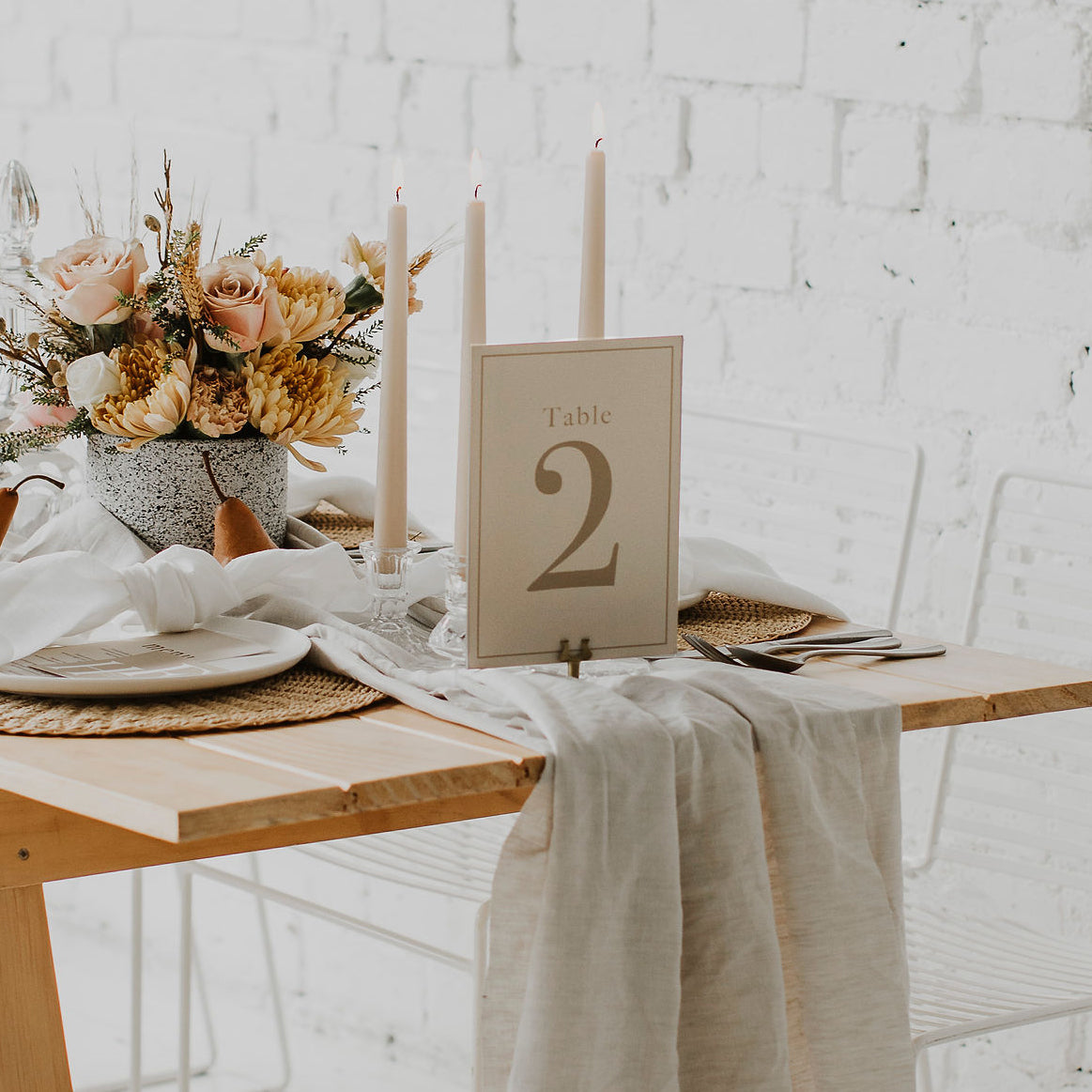 INITIAL TABLE NUMBER NATURAL – Papier Hq